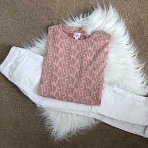 LuLaRoe “Irma” Top